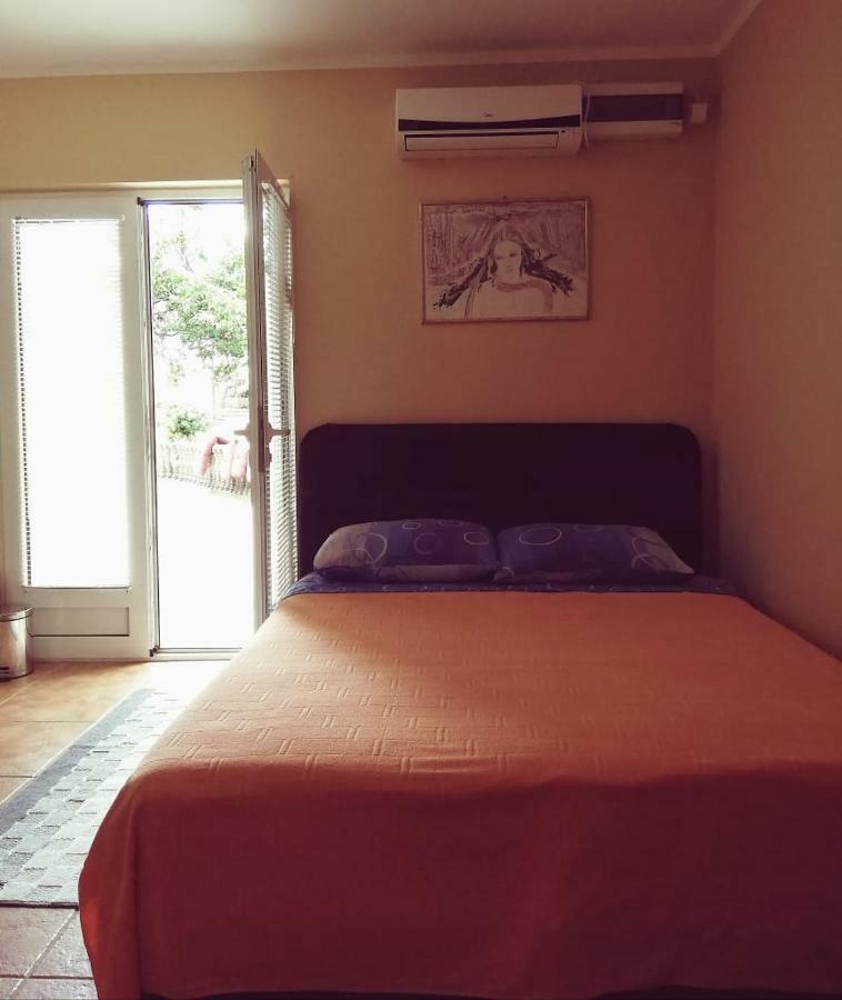 Risan Center Apartment Екстер'єр фото